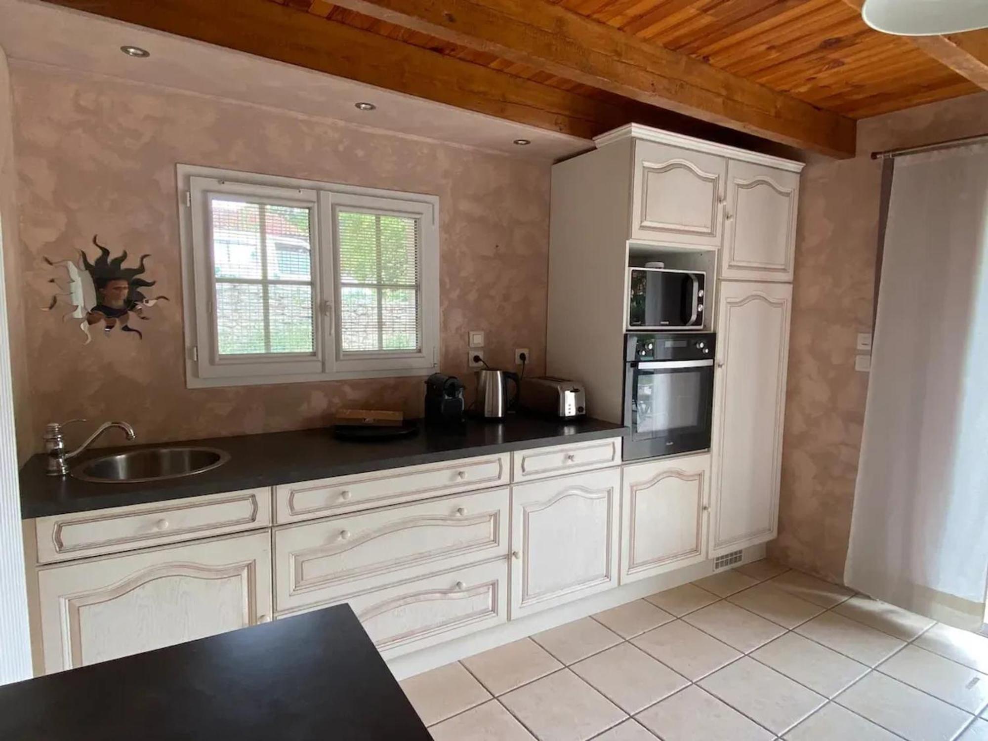 Hébergement de vacances Maison Familiale Spacieuse A Avec Jardin *